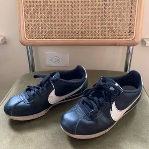 Nike sneakers women size 8